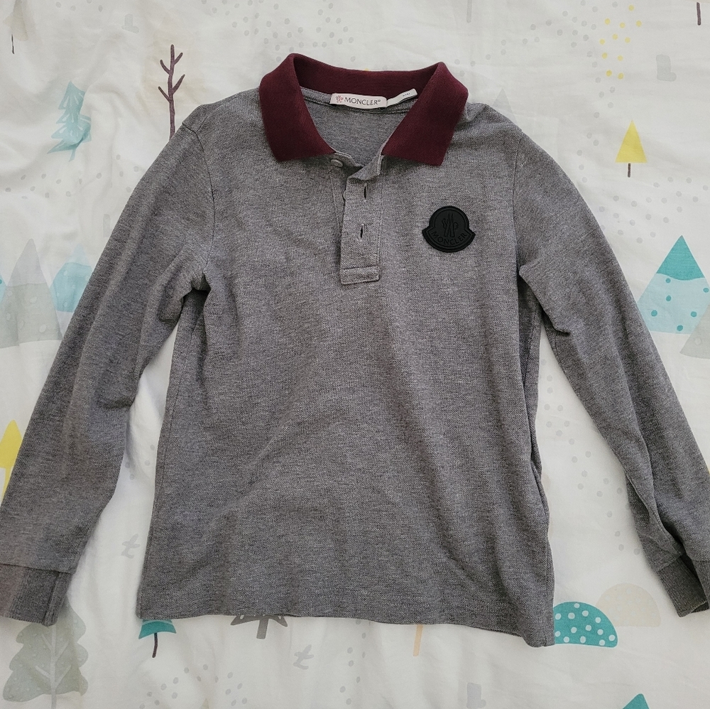 Kids Moncler top size 5